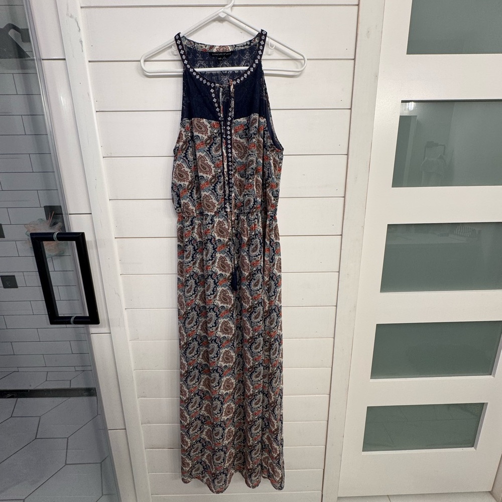 Signature Studio Navy Lace Dress